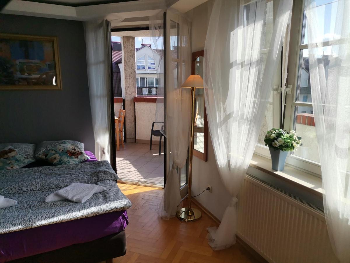V Hostel Varsavia Esterno foto